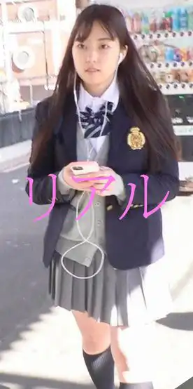 1665467 《デカ尻娘》【電車チカン】【自宅隠撮】【中出しSEX】思わず触りたくなるお尻　薄紫P　＃34の画像
