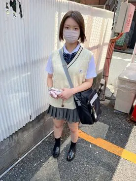 3618114 顔出し【個人撮影】低身長ボインの短髪ギャルとのハメ撮り_イキ顔がエロ過ぎる制服女子に中出しの画像