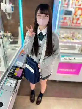 4008000 顔出し【個人撮影】ちびかわオマ○コちゃんとのハメ撮り_最終的に中出しまでさせてくれました。の画像