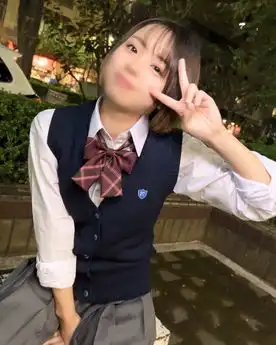 4324278 陸上を終えたBカップちゃん！お小遣いをストップされてオジサンにヘルプ中出しをされに来ました！【はる(18)】の画像