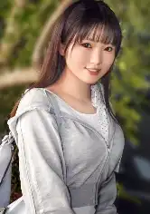 SIRO-5719 年上が好きなオマセな女の子。ポルノ映画館でおじさんに囲まれて興奮してしまう。オマ●コ触ればイクッ、腰を振ればイクッ、もう何をしてもイッてしまう全身性感帯！ 【初撮り】ネットでAV応募→AV体験撮影 2629の画像