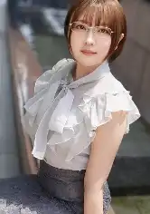 SIRO-5756 あの日見た妄想を現実に・・・！クールでエロい受付メガネ女子！エロ下着から覗くデカ尻は必見！ 【初撮り】ネットでAV応募→AV体験撮影 2638の画像
