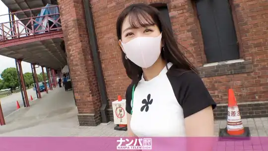 200GANA-2784 マジ軟派、初撮。 1867 現役女子大生をインタビューと称して横浜でナンパ！「Hなのも撮らせてくれない？」と撮影交渉すると…？友達と遊ぶ前に顔射されてニッコリ♪のアイキャッチ画像